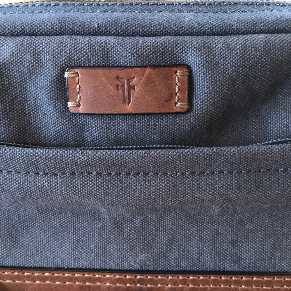 ✨SOLD✨FRYE BELT BAG - Picture 2 of 9